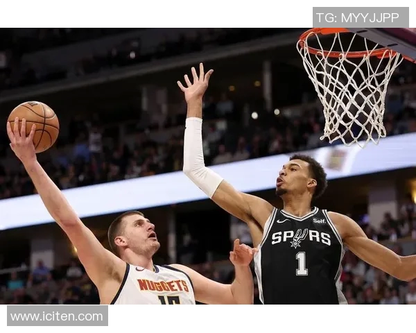 2020年马刺与独行侠激战回顾：一场精彩的西部对决与篮球魅力的碰撞