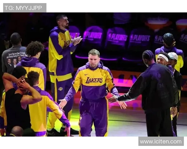 湖人对阵篮网的精彩对决结果揭晓球迷们的期待与激情再度升温