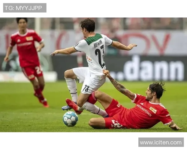 柏林赫塔与奥格斯堡激战在即谁能在德甲赛场上笑到最后