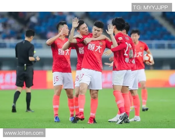 激战正酣直播恒大对阵泰达精彩瞬间回顾与分析