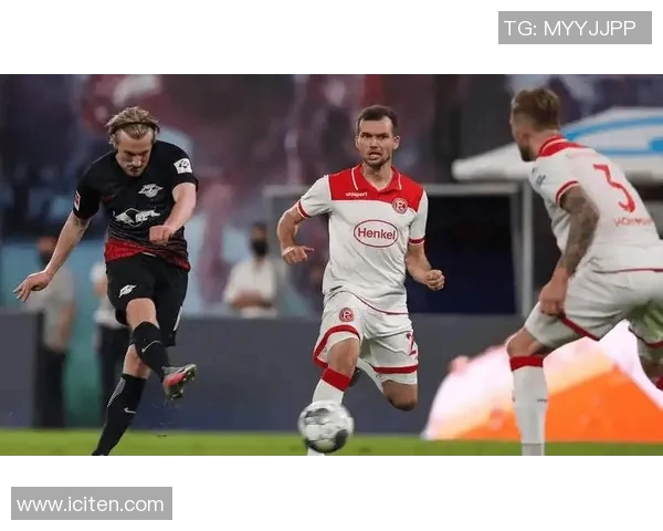 雷根斯堡主场迎战波鸿争夺德乙联赛关键三分之战