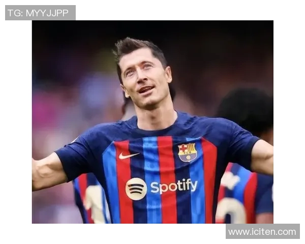 莱万背叛旧主加盟巴萨拜仁球迷怒斥其忘恩负义行为